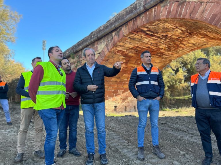 VISITA TÉCNICA JUNTO AL ALCALDE PARA CPMPROBAR EL AVANCE DE LAS INTERVENCIONES EN LA RIBERA